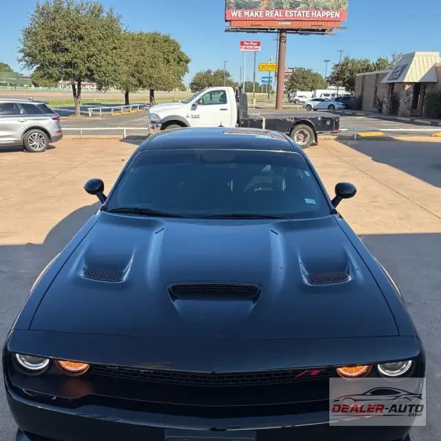 2023 Dodge Challenger R/T SCAT PACK