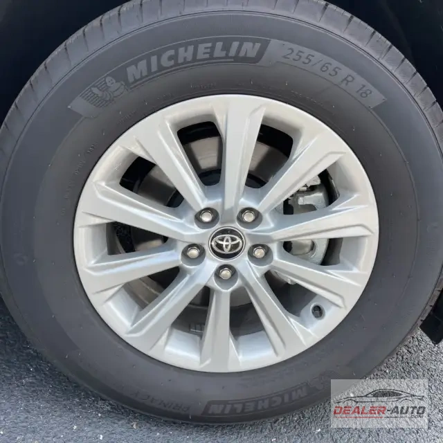2025 Toyota Grand Highlander Hybrid XLE