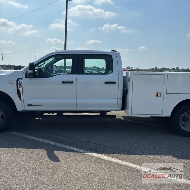 2024 Ford S/D C/C F350 XL