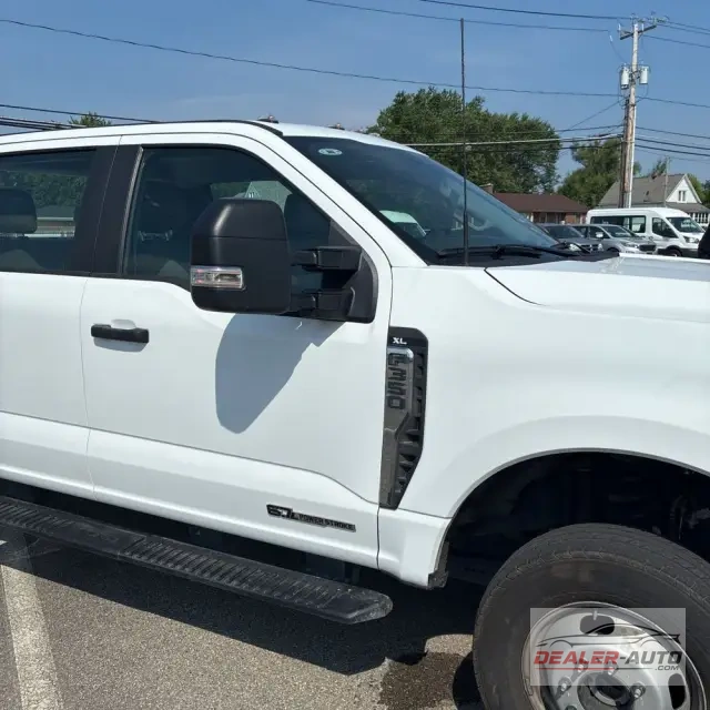 2024 Ford S/D C/C F350 XL