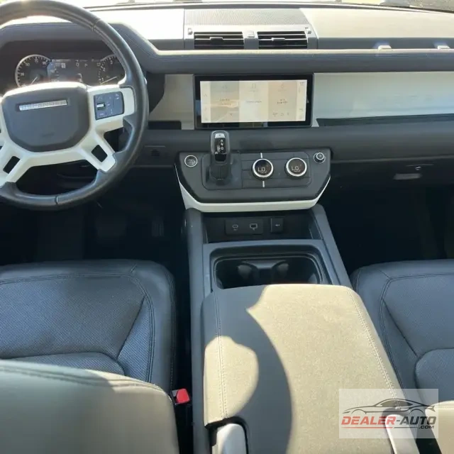 2023 Land Rover Defender 110 SE