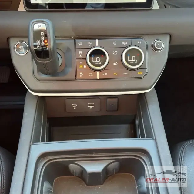 2023 Land Rover Defender 110 SE
