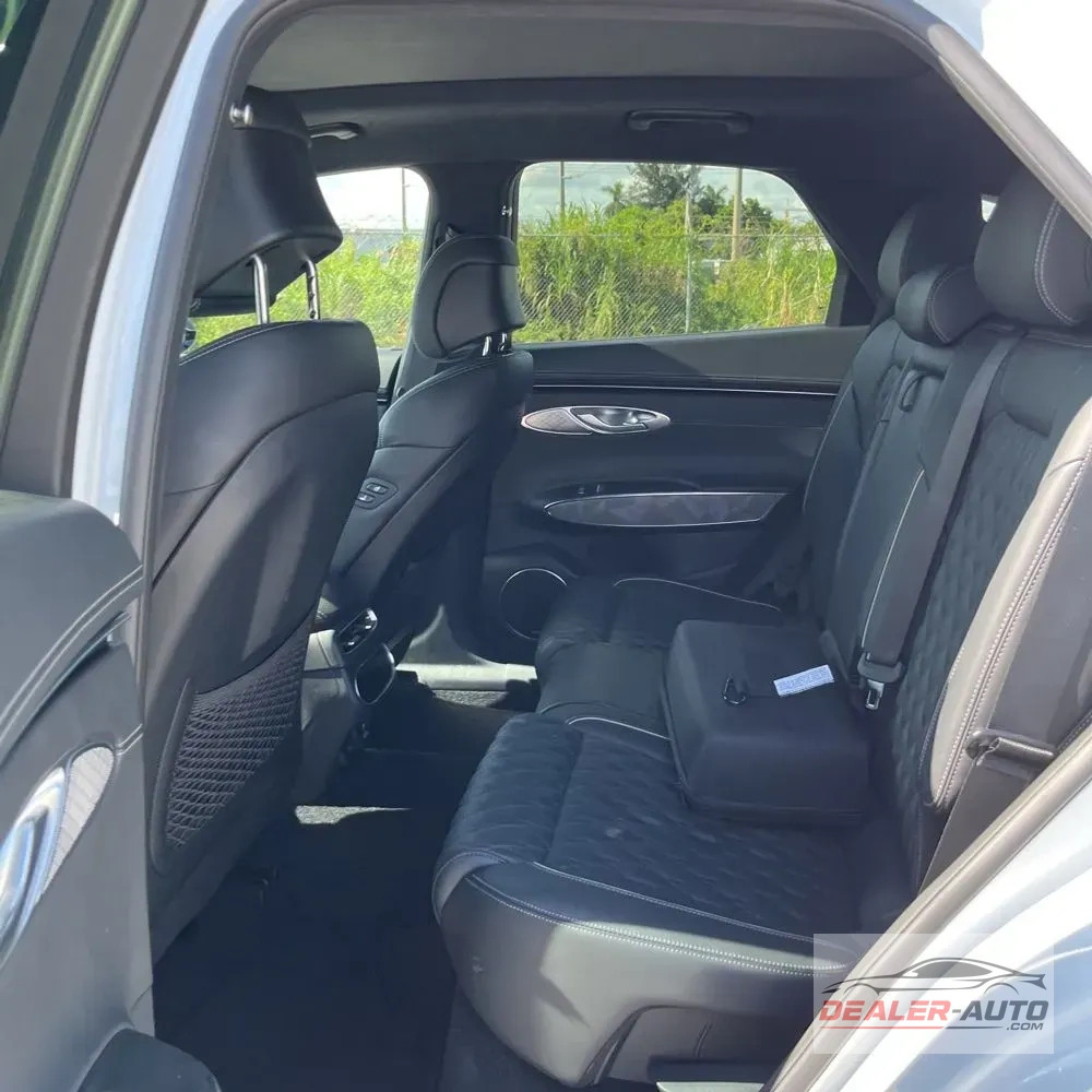 2024 Genesis GV70 3.5T Sport