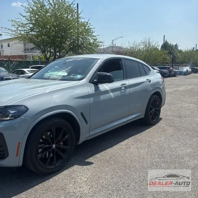 2024 BMW X4 M40i