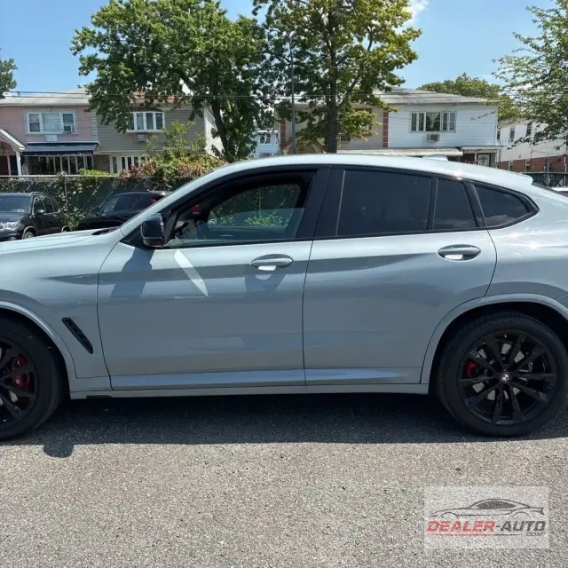 2024 BMW X4 M40i
