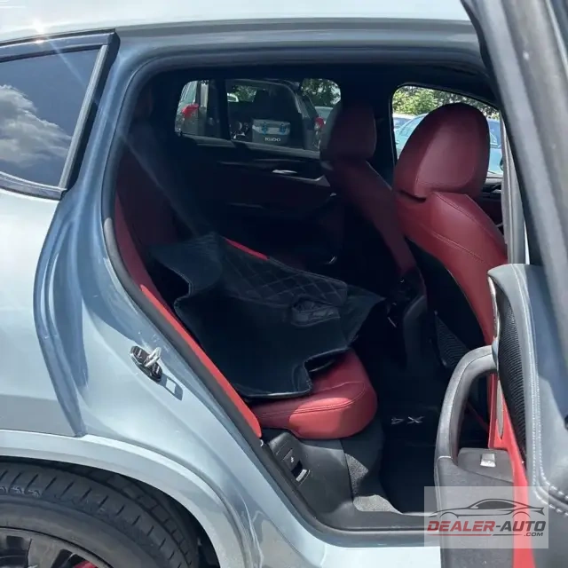 2024 BMW X4 M40i