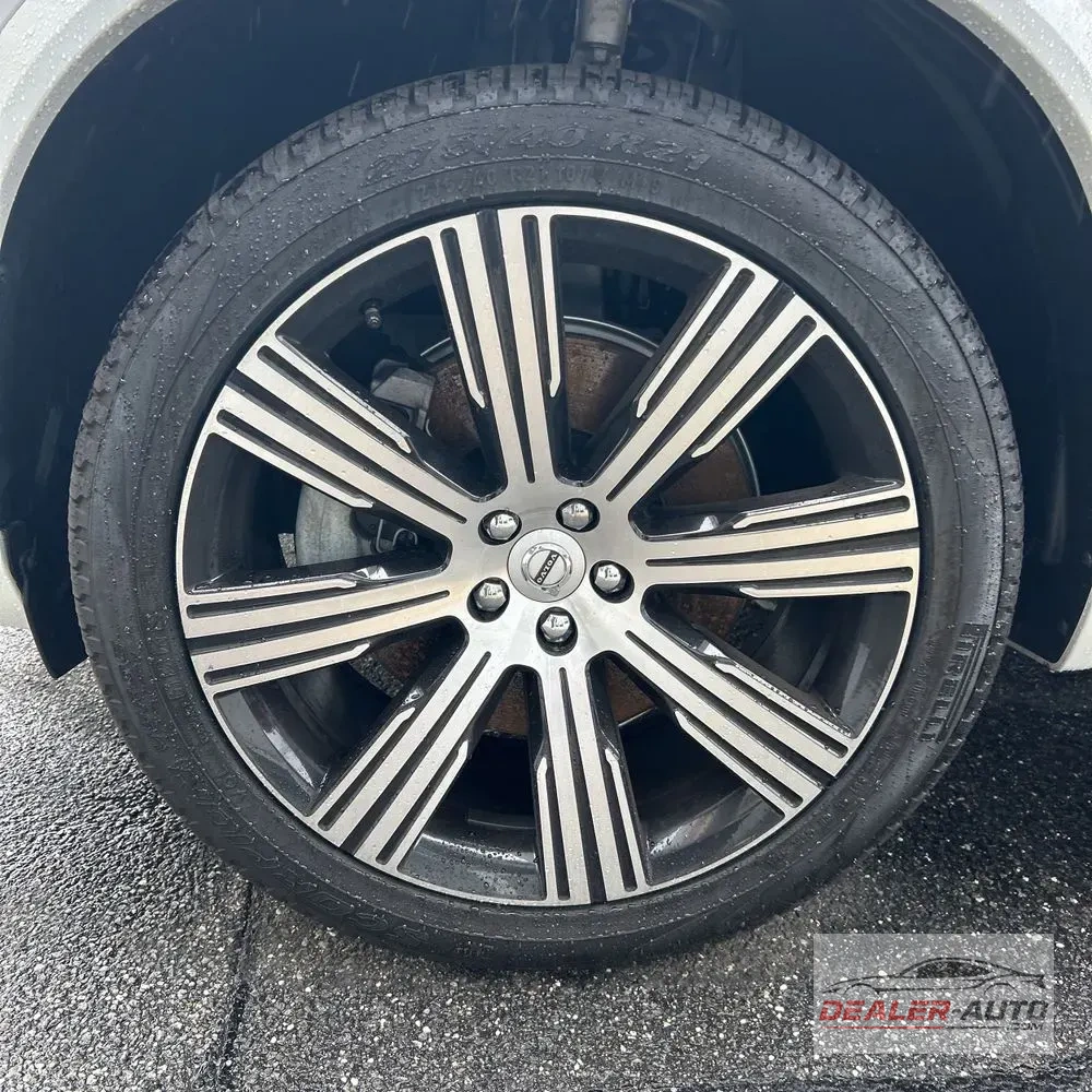 2024 Volvo XC90 T8 - Plus PHEV