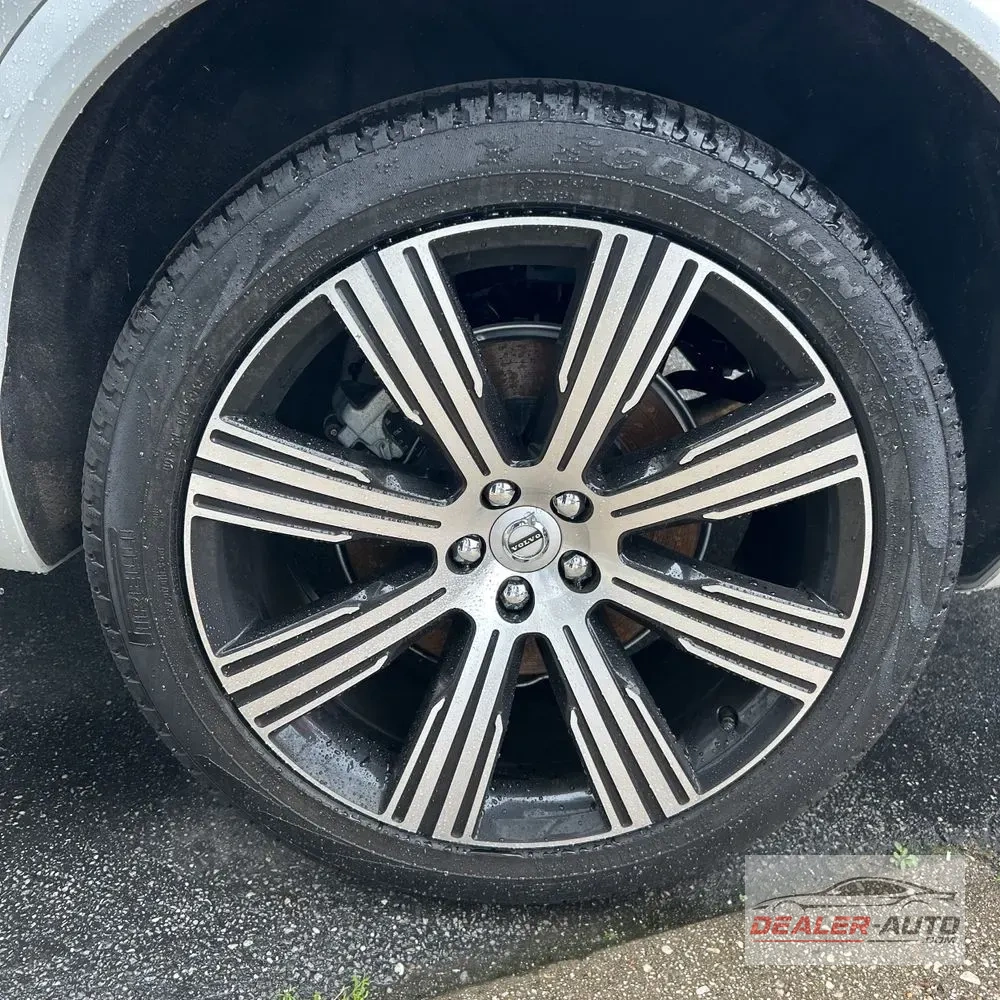 2024 Volvo XC90 T8 - Plus PHEV