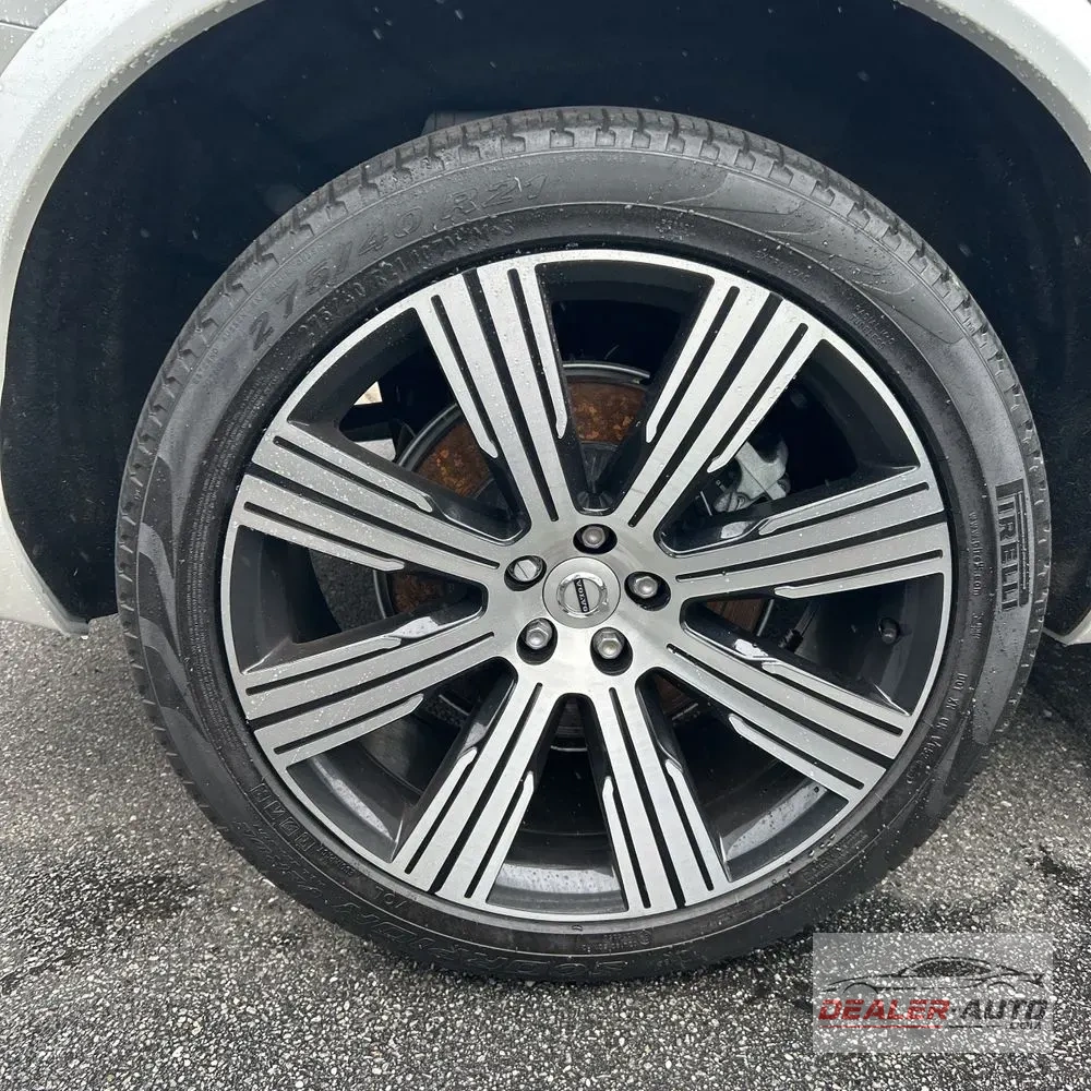 2024 Volvo XC90 T8 - Plus PHEV