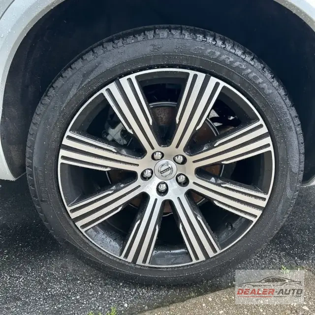 2024 Volvo XC90 T8 - Plus PHEV