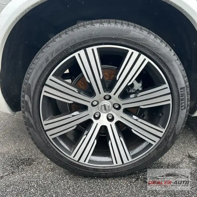 2024 Volvo XC90 T8 - Plus PHEV