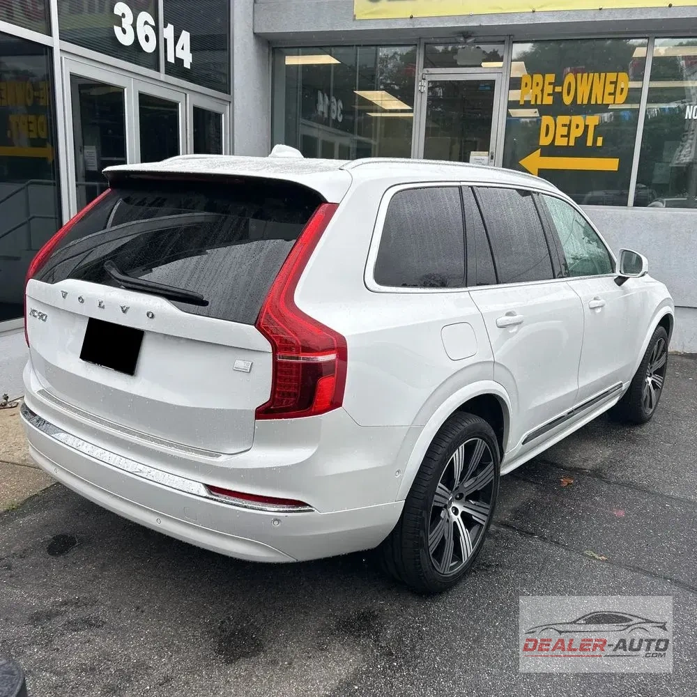 2024 Volvo XC90 T8 - Plus PHEV