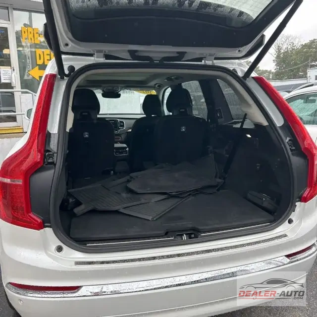 2024 Volvo XC90 T8 - Plus PHEV