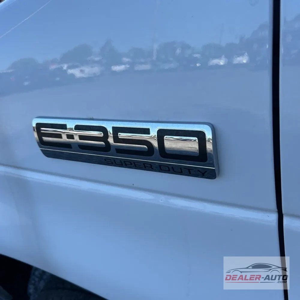 2022 Ford Commercial Vans E350