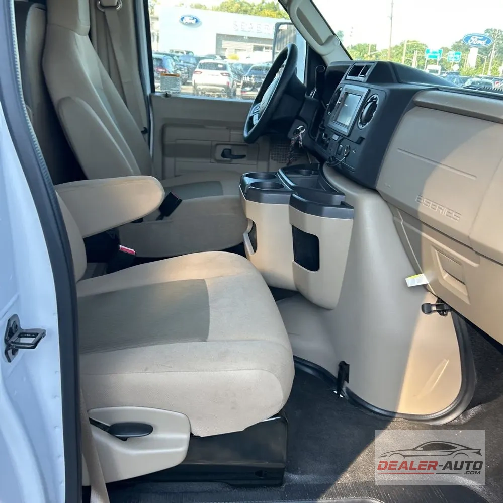2022 Ford Commercial Vans E350