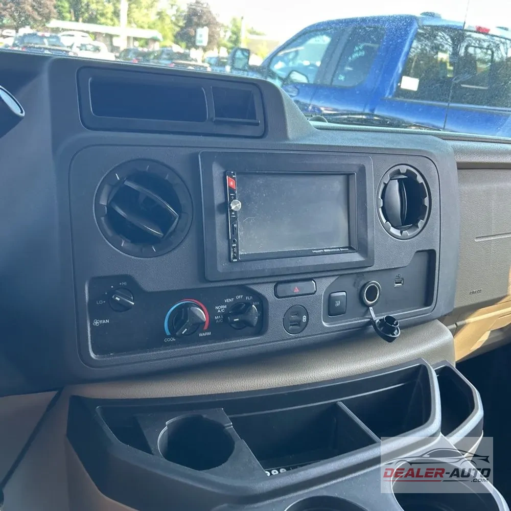 2022 Ford Commercial Vans E350