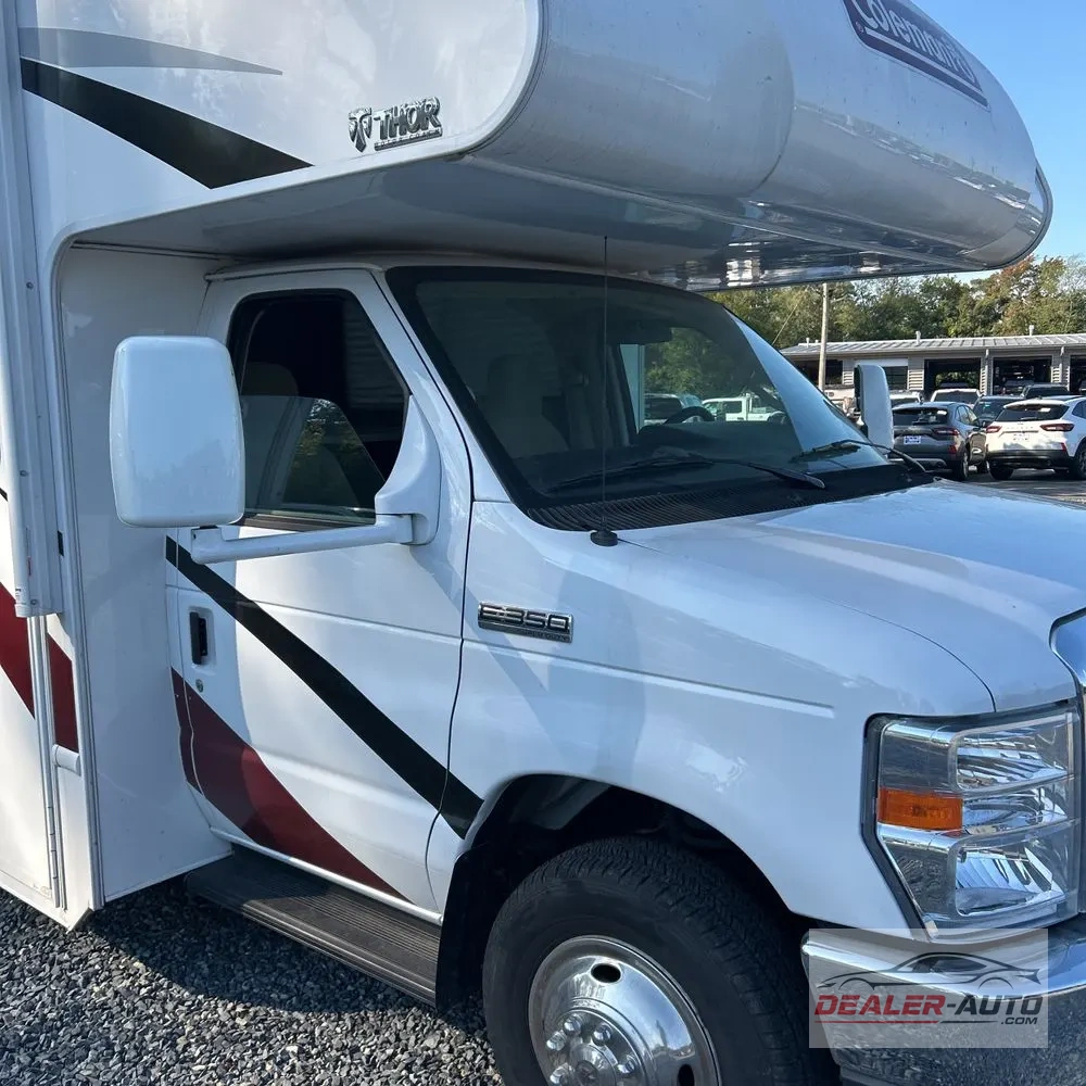 2022 Ford Commercial Vans E350