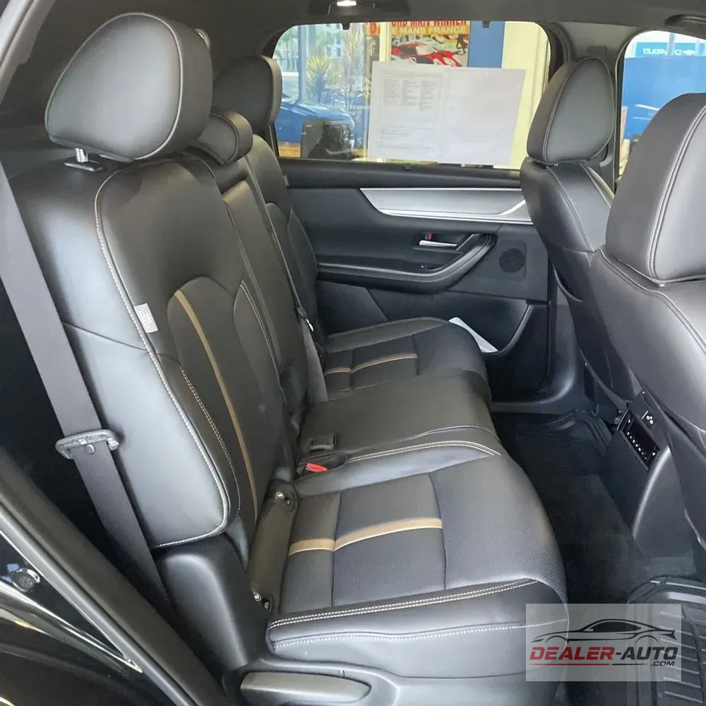 2025 Mazda CX-70 Plug-in Hybrid Premium Plus