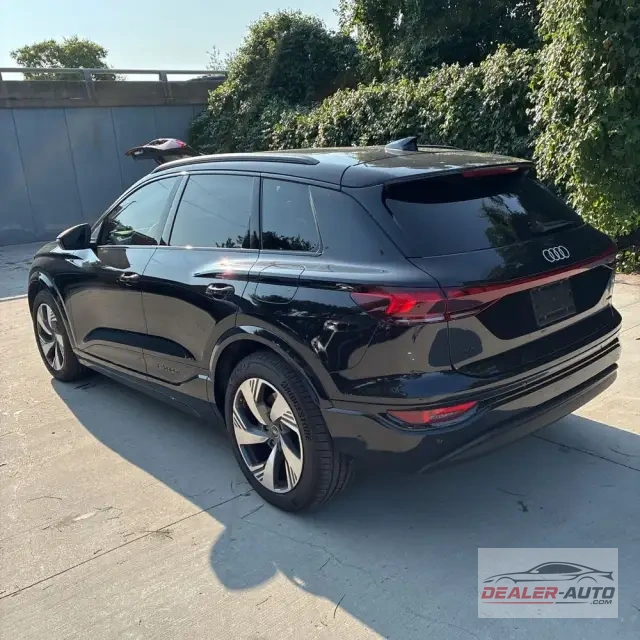 2025 Audi Q6 e-tron Prestige