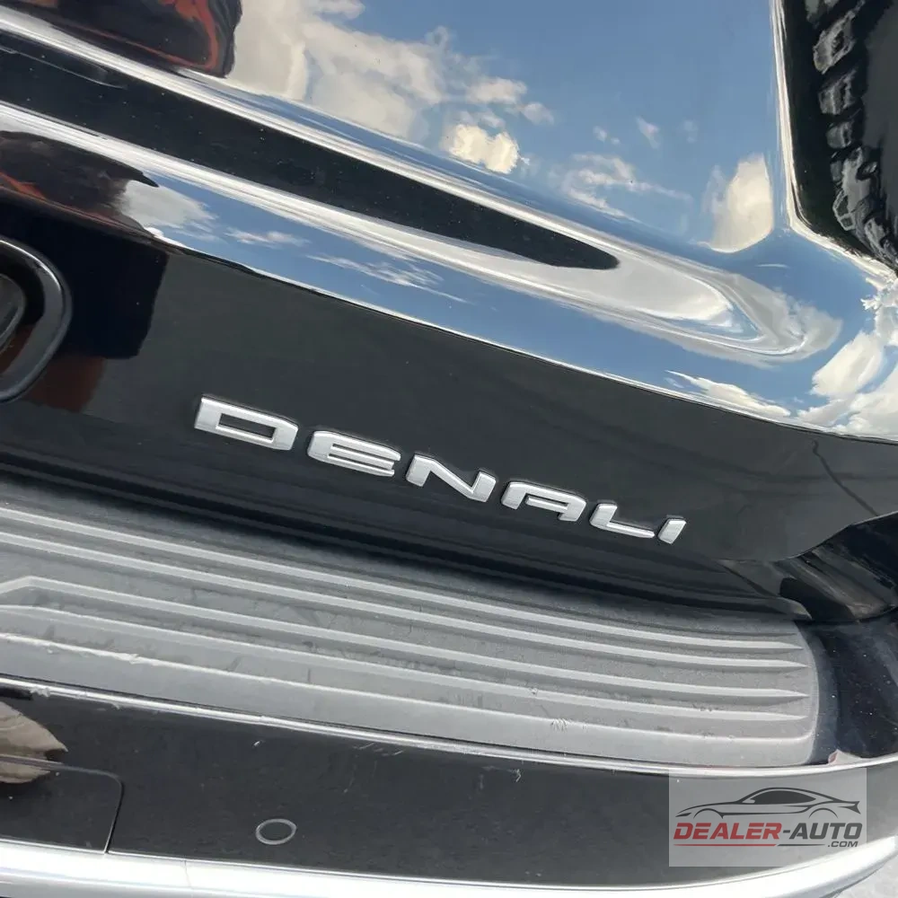2022 GMC Yukon XL Denali