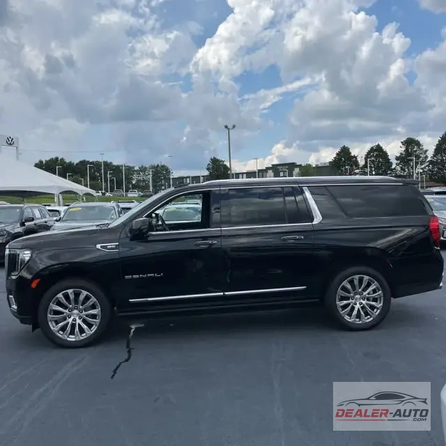 2022 GMC Yukon XL Denali