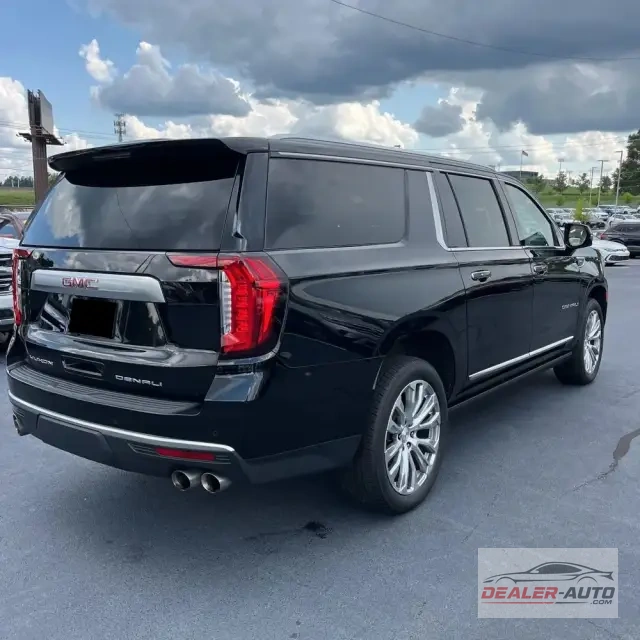 2022 GMC Yukon XL Denali