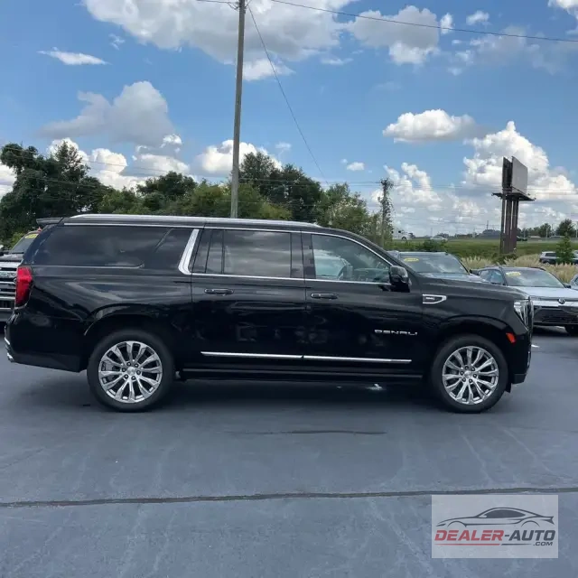 2022 GMC Yukon XL Denali