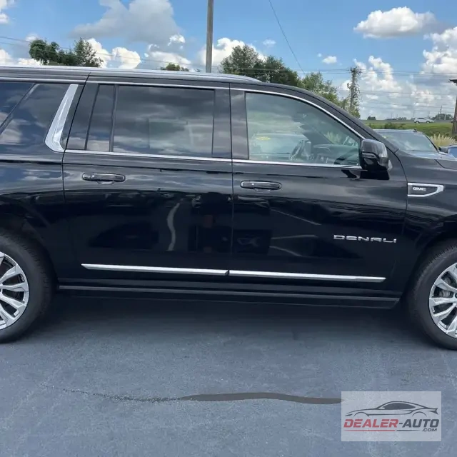 2022 GMC Yukon XL Denali