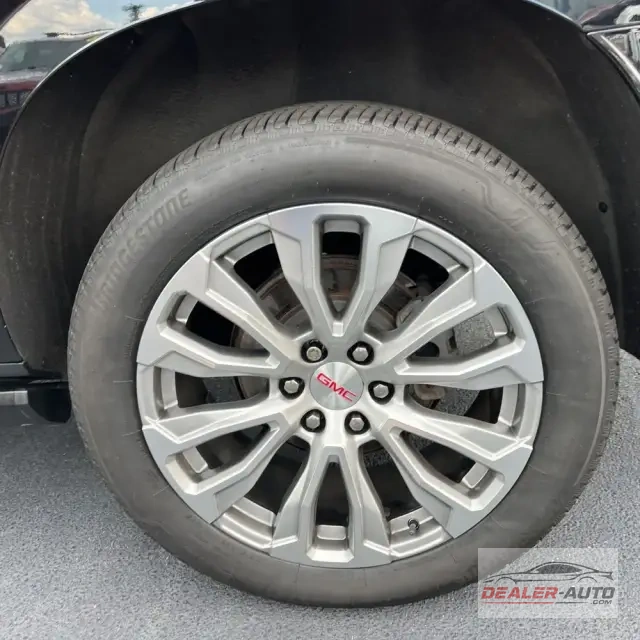 2022 GMC Yukon XL Denali