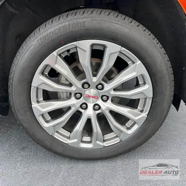 2022 GMC Yukon XL Denali