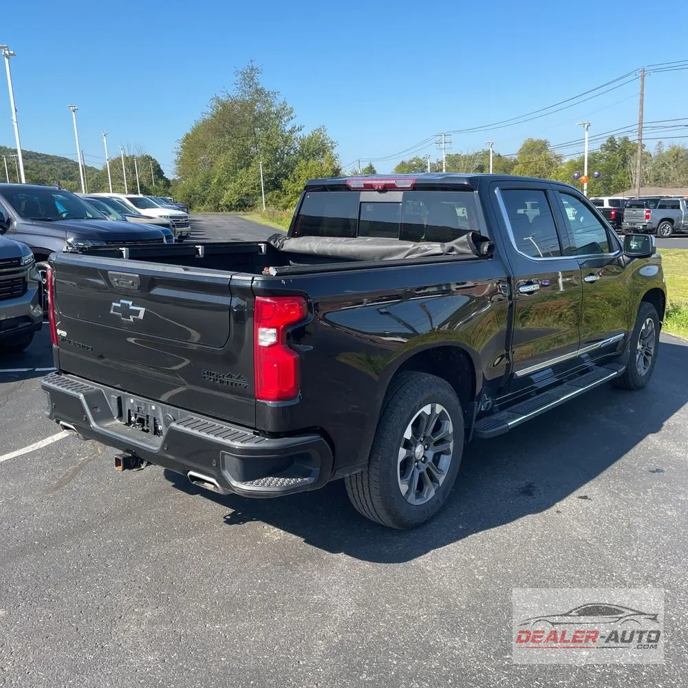 2023 Chevrolet Silverado 1500 High Country