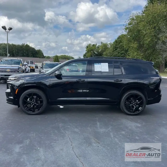 2024 Chevrolet Traverse RS