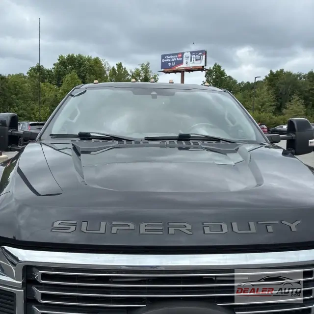 2021 Ford F-350 Super Duty Lariat