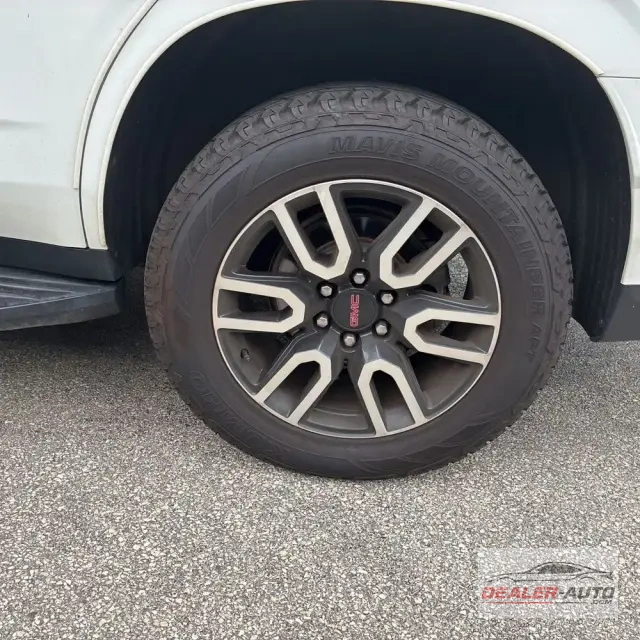 2021 GMC Yukon AT4