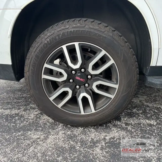 2021 GMC Yukon AT4