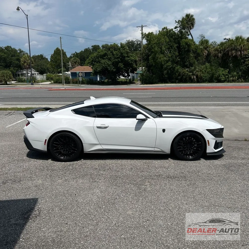 2024 Ford Mustang Dark Horse