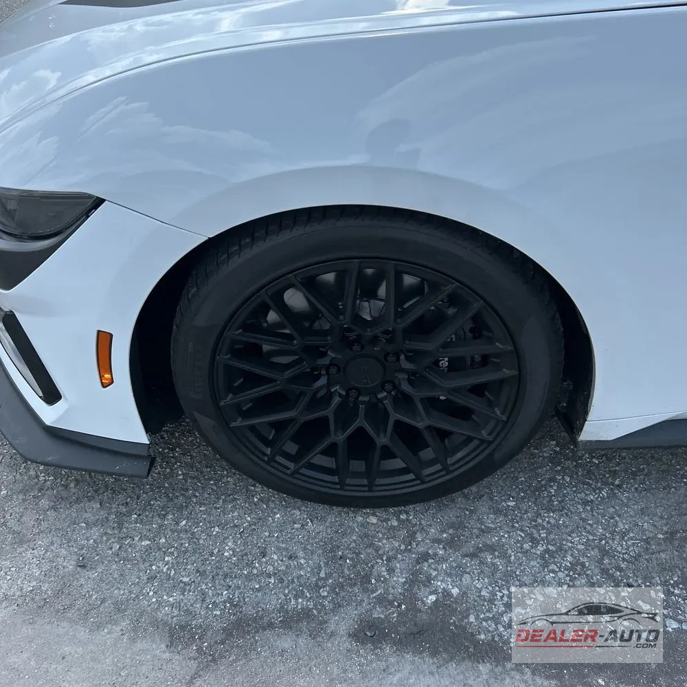 2024 Ford Mustang Dark Horse