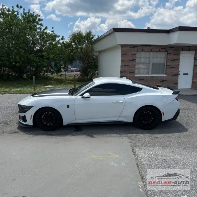 2024 Ford Mustang Dark Horse