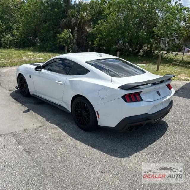 2024 Ford Mustang Dark Horse