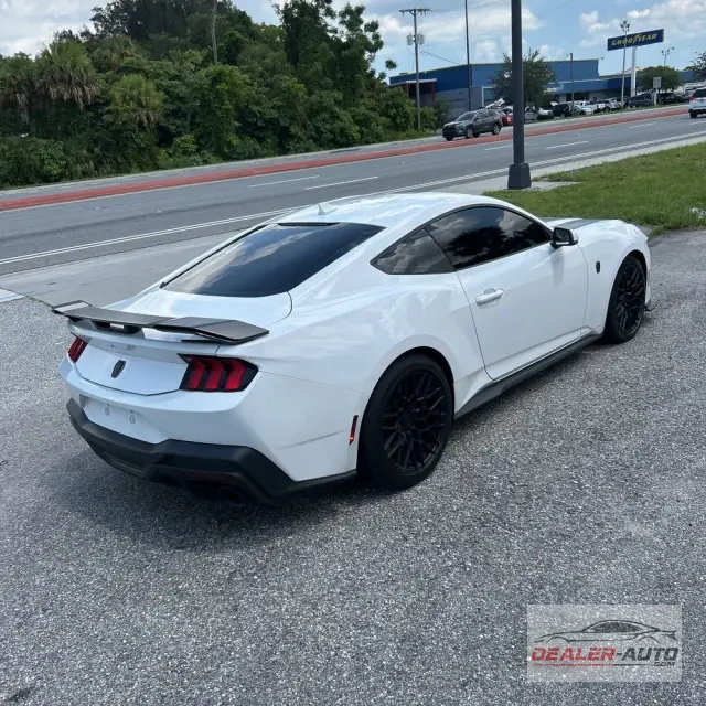 2024 Ford Mustang Dark Horse