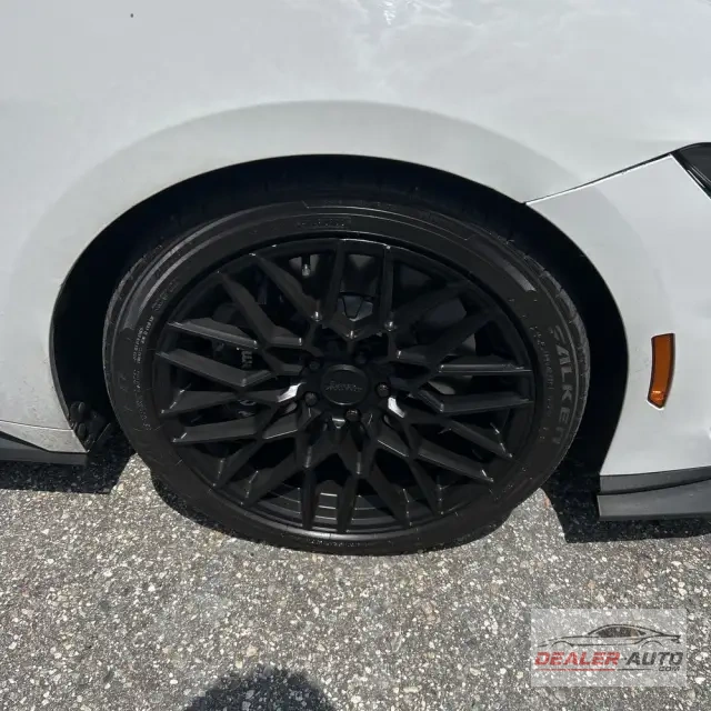 2024 Ford Mustang Dark Horse