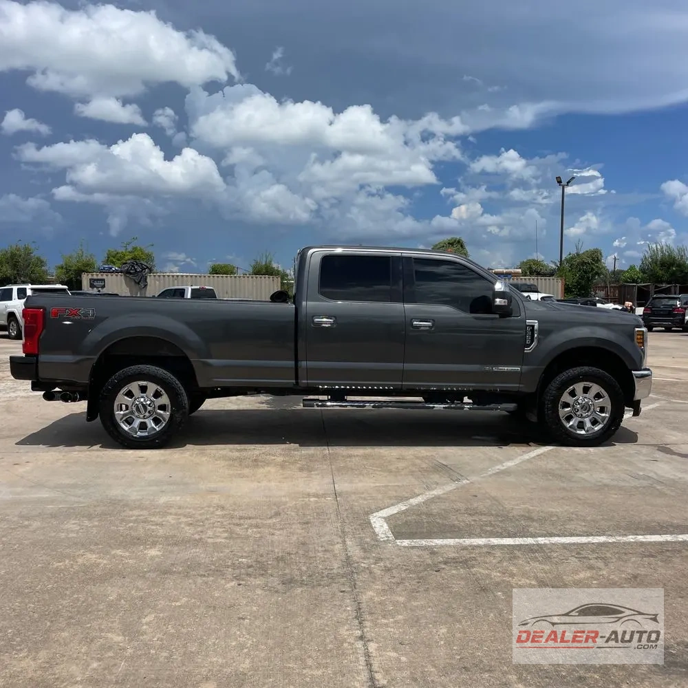 2018 Ford F-350 Super Duty Lariat