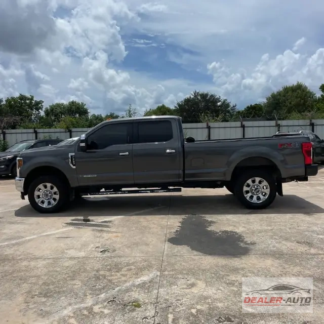 2018 Ford F-350 Super Duty Lariat
