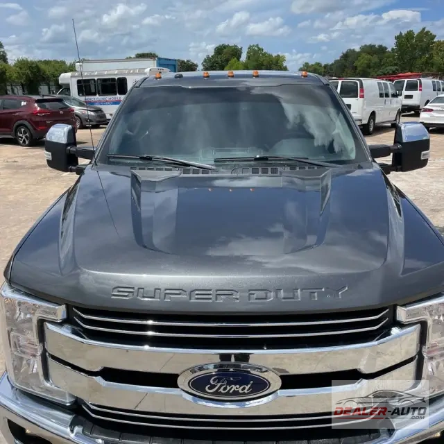 2018 Ford F-350 Super Duty Lariat