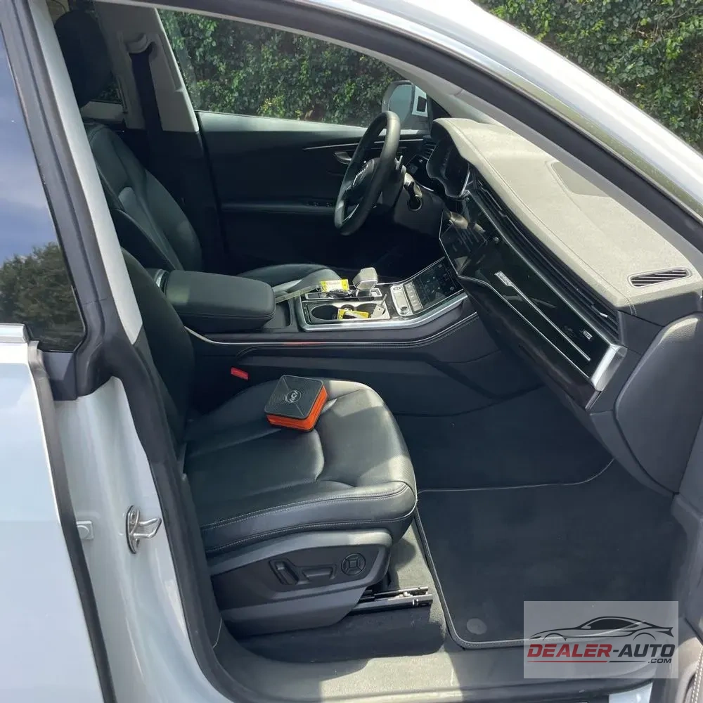 2023 Audi Q8 Premium Plus 55 TFSI