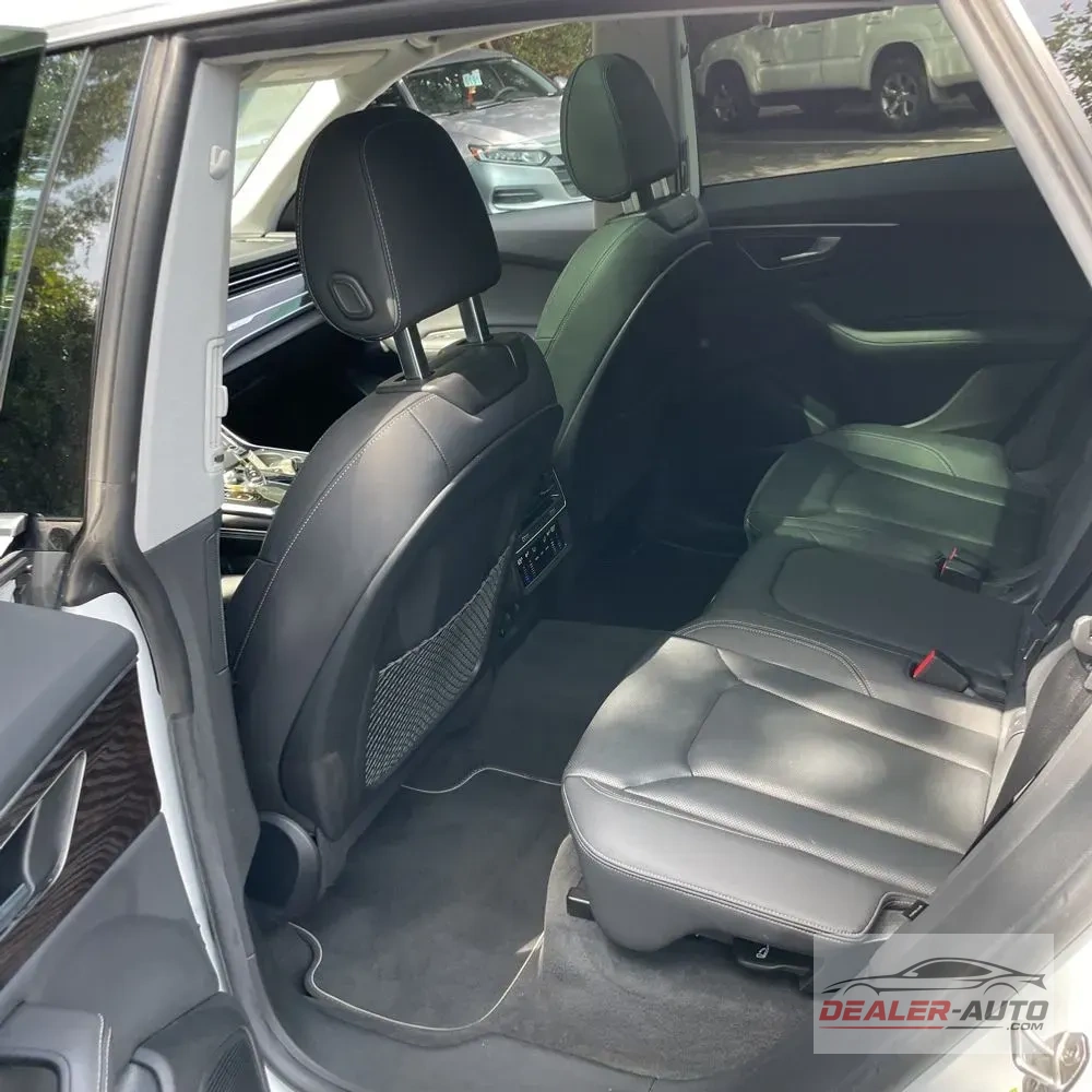 2023 Audi Q8 Premium Plus 55 TFSI