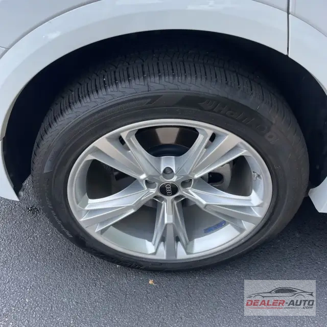 2023 Audi Q8 Premium Plus 55 TFSI