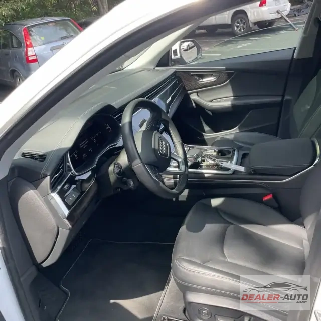 2023 Audi Q8 Premium Plus 55 TFSI