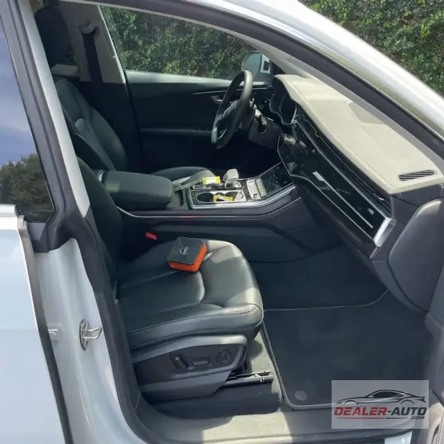 2023 Audi Q8 Premium Plus 55 TFSI