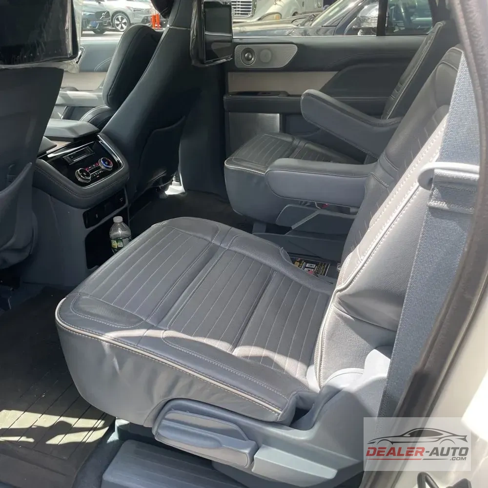 2021 Lincoln Navigator L Black Label